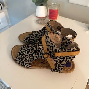 Brand new never worn blowfish animal print Sandals. Sz 8.5